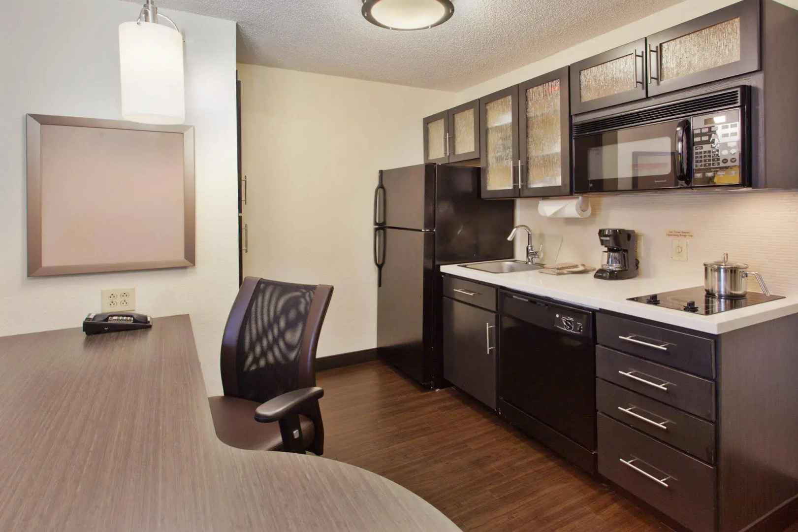 Sonesta Simply Suites Somerset