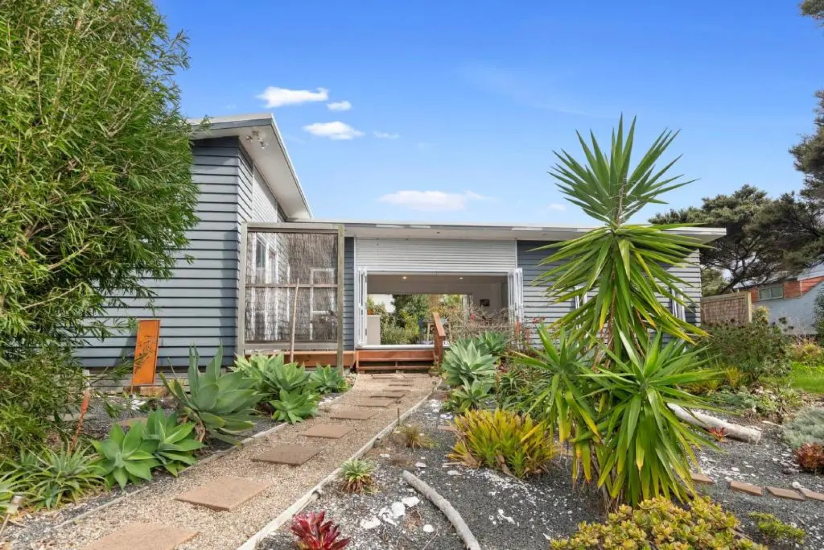 Pohutukawa Peace - Mangawhai Holiday Home