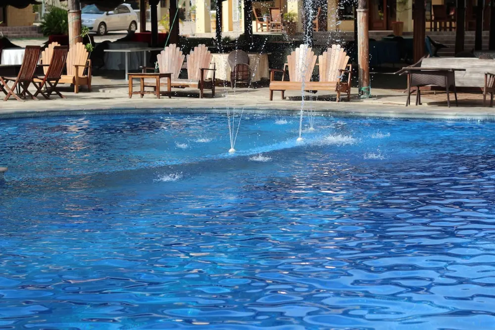 Thamole Lodge