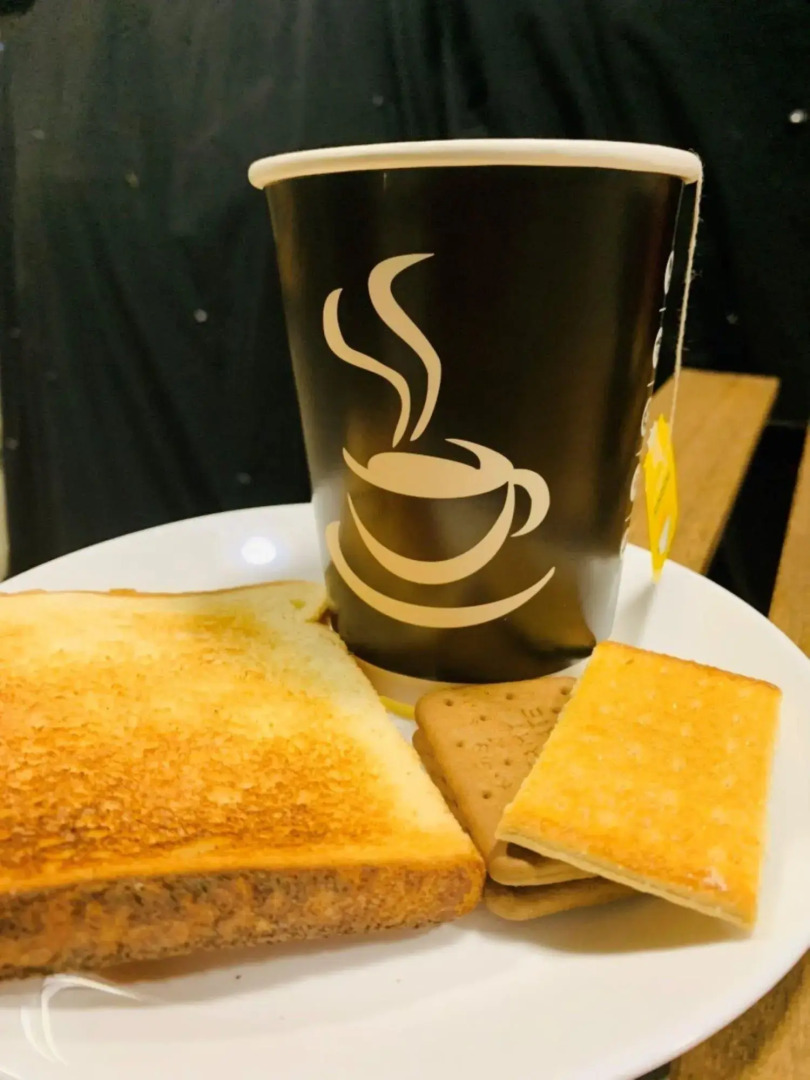 Met A Space Pod @ Arab Street