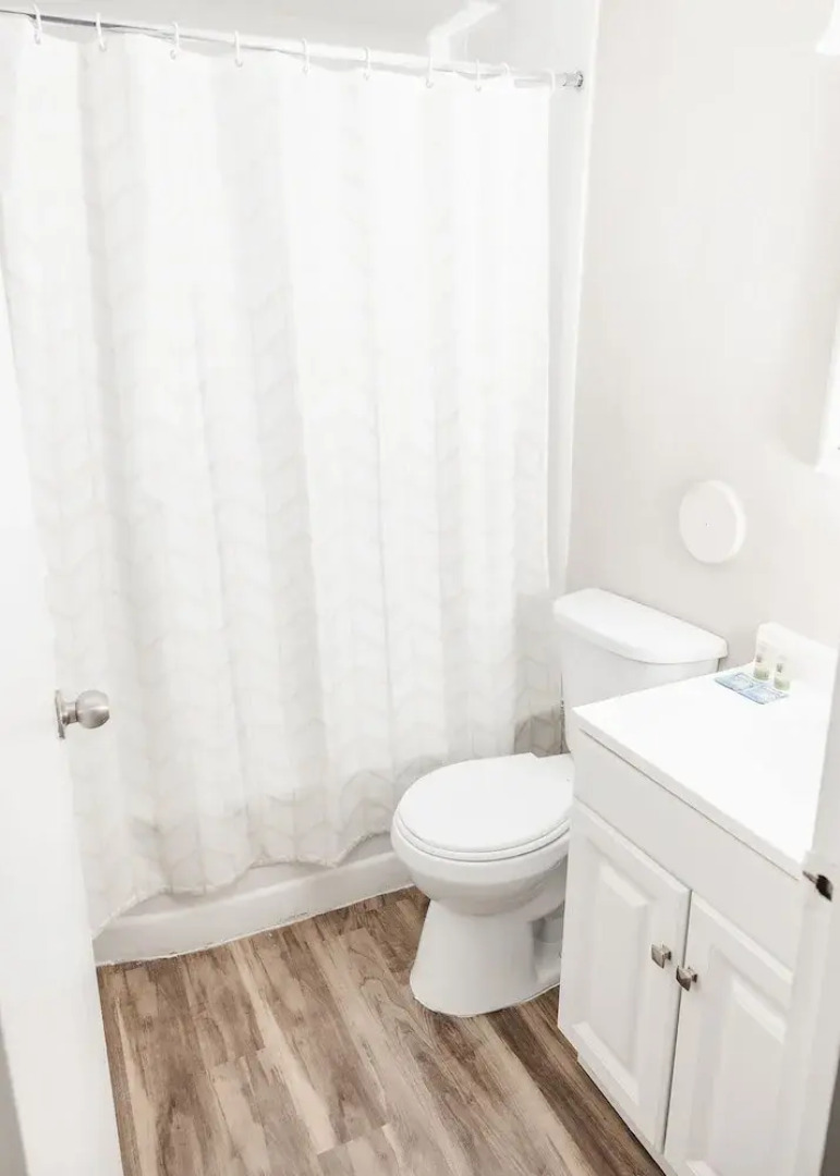 Inviting Weekend Getaway in Clayton With Pool