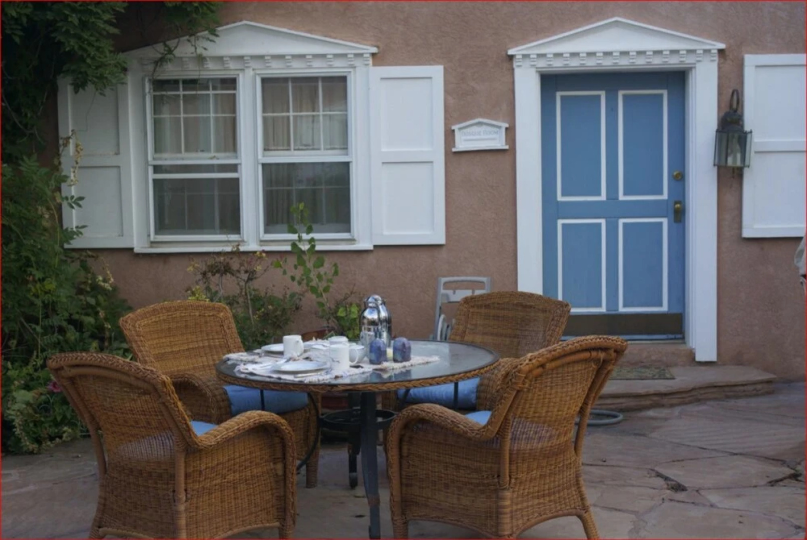 Nora Dixon Place Bed & Breakfast