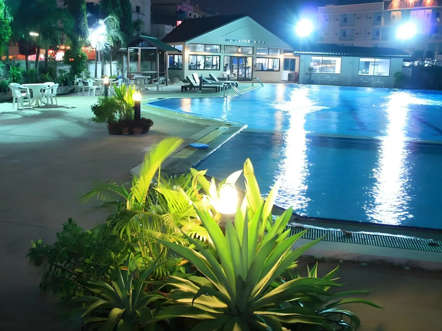 Ayutthaya Grand Hotel