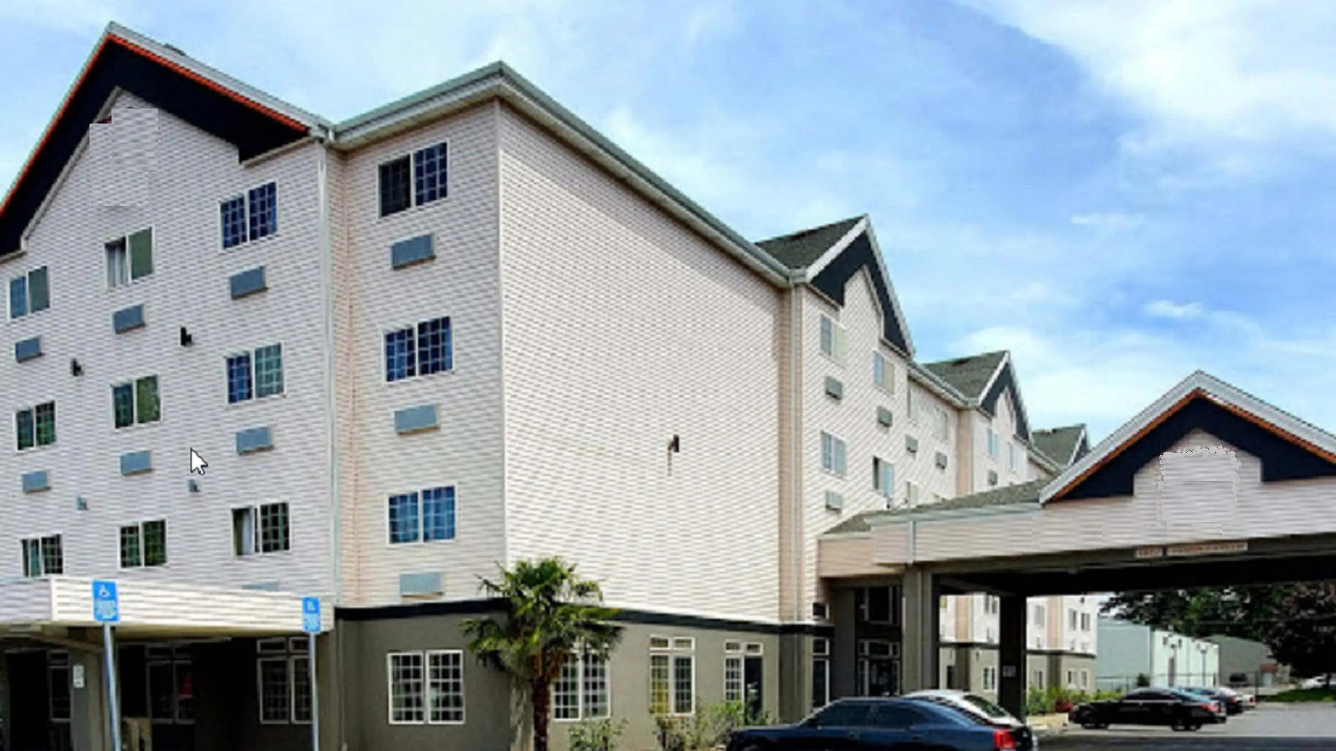 Portland Suites Airport East