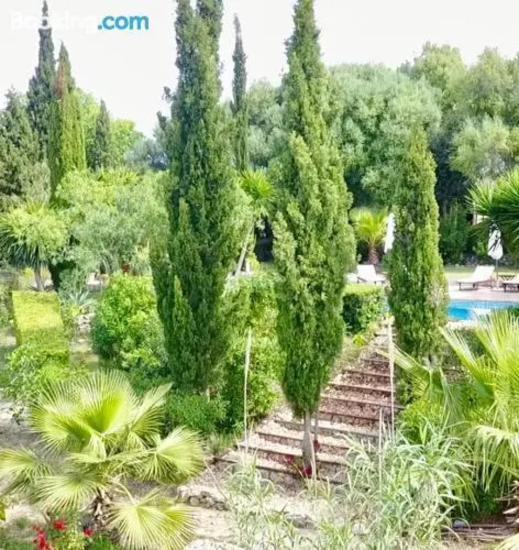 Finca Hotel C'An Bota