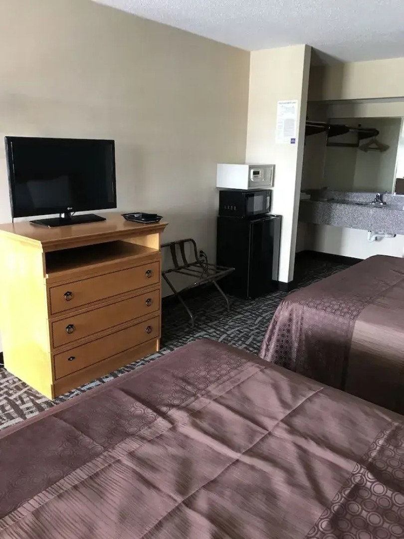 Carolina Inn & Suites of Lake Norman