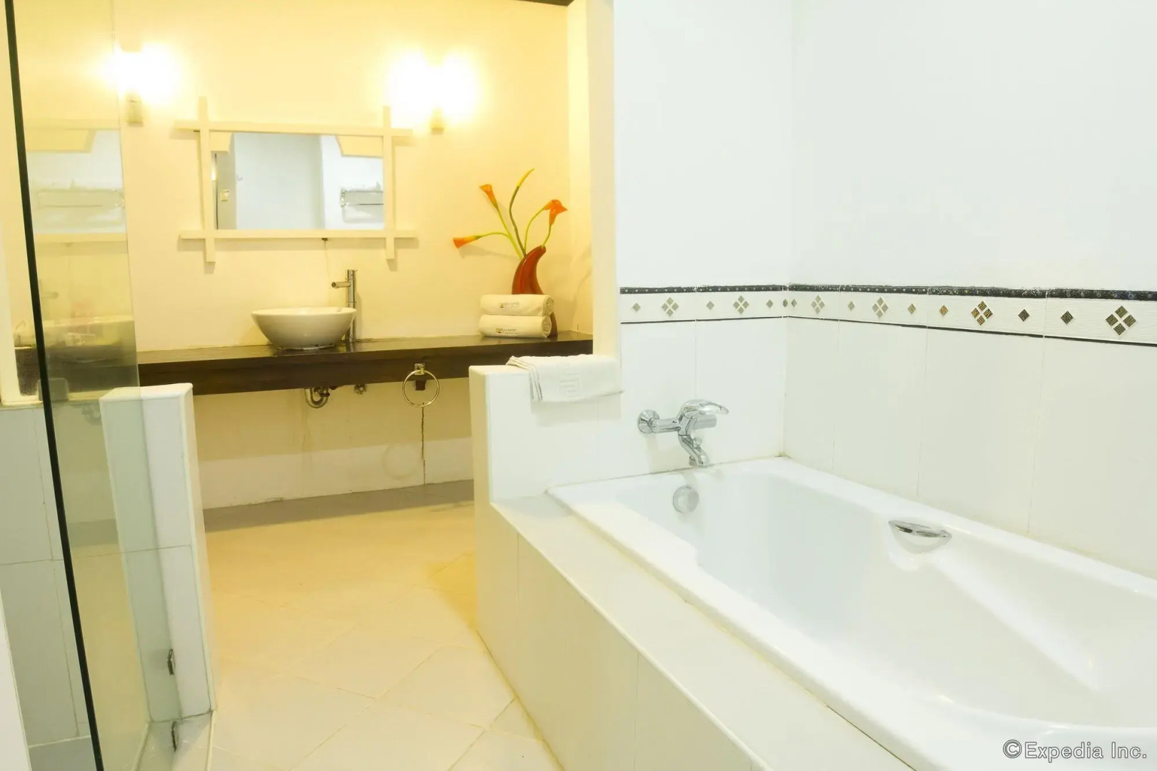 Real Maris Resort and Hotel