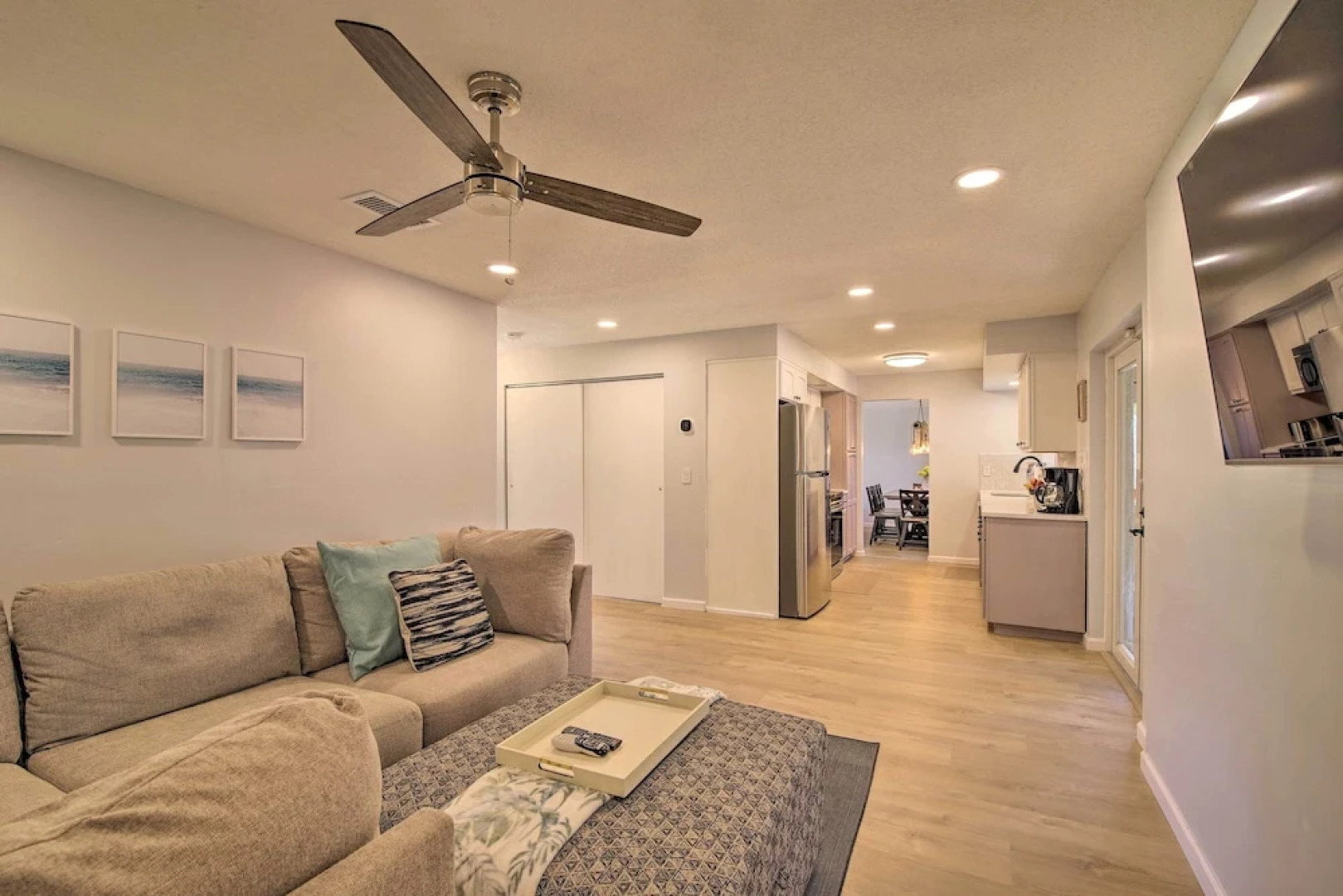 Quiet Satellite Beach Home w/ Lanai, Walk to Beach