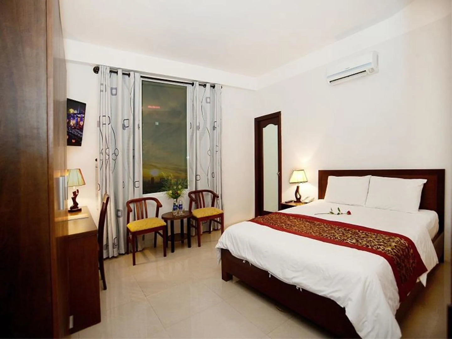 A25 Hotel - 137 Nguyen Du DN