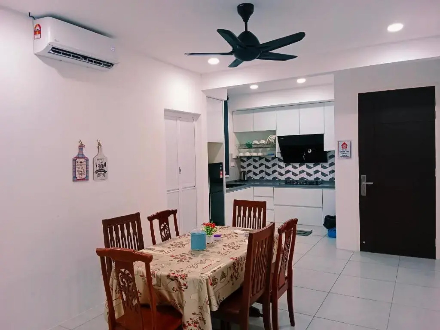 Preferred30 3R2B 7pax Meritus Perai