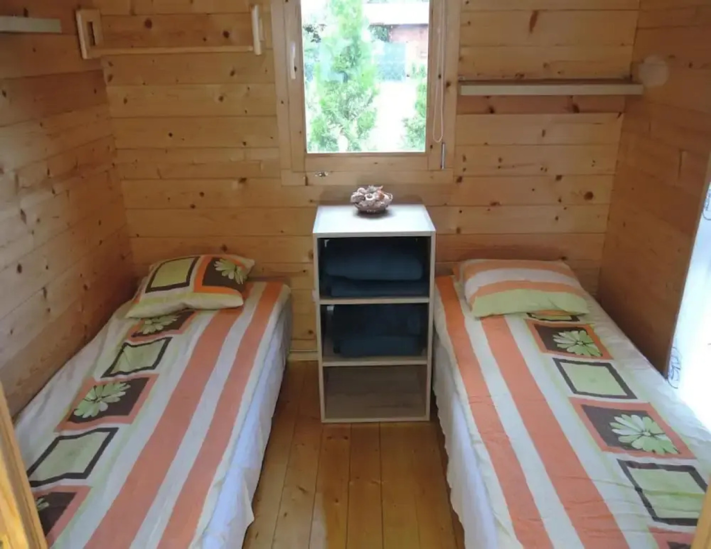 Bungalow With Terrace and Scenic Grounds