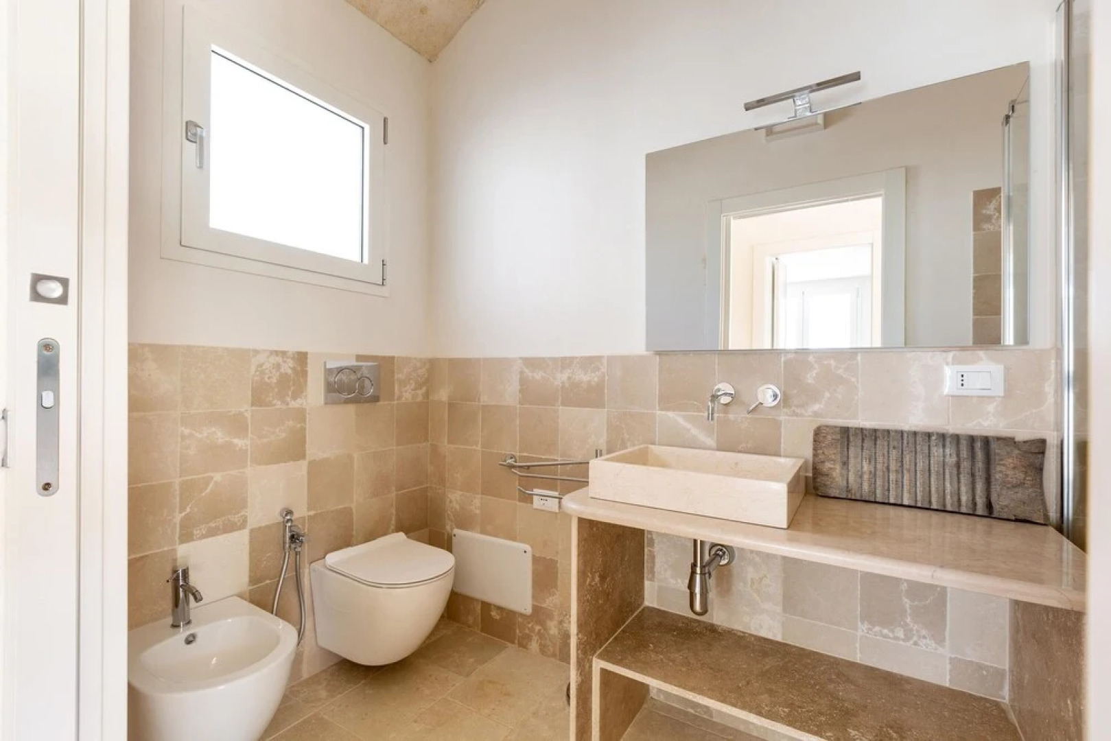 3360 Trulli Pangi by Perle di Puglia