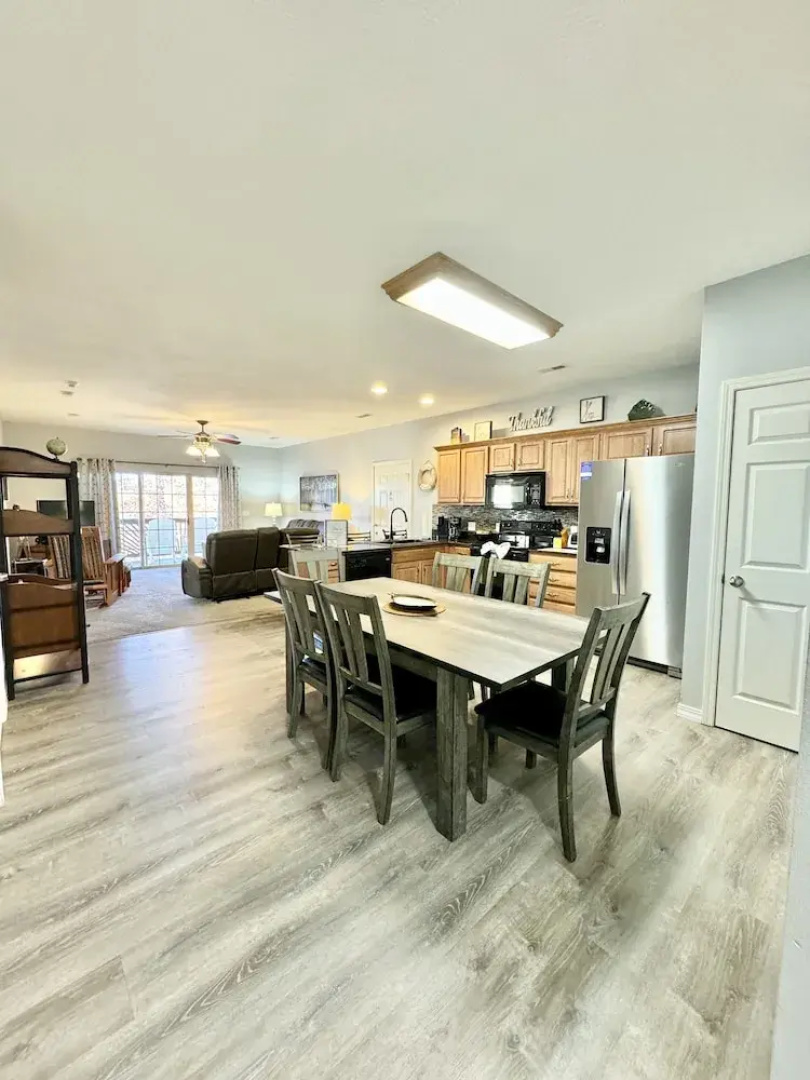 Family Condo B-4 near Table Rock Lake by RedAwning