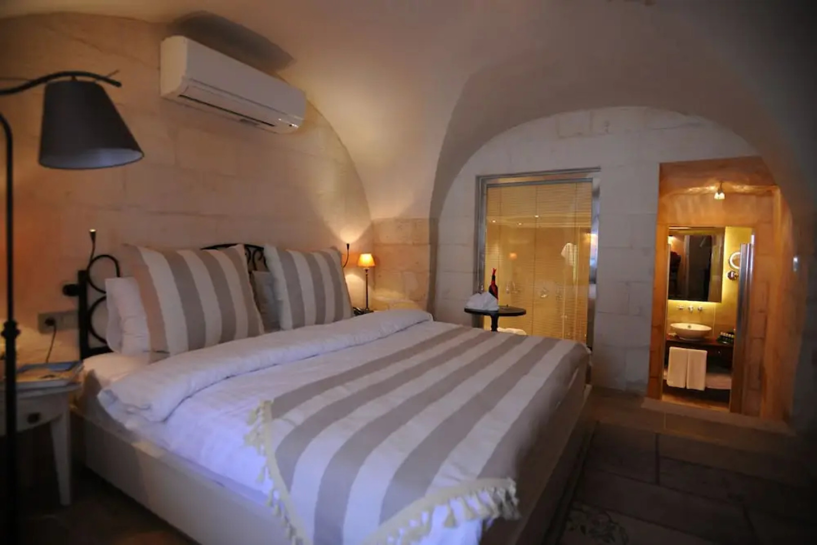 Shmayaa Hotel - Special Class