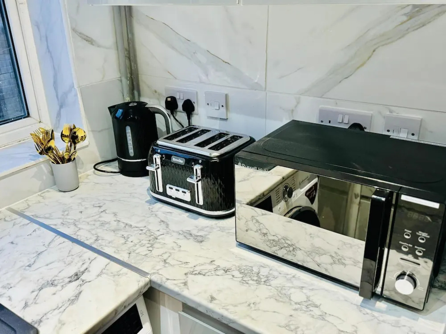 4 Bedrooms Full House Stourbridge Birmingham