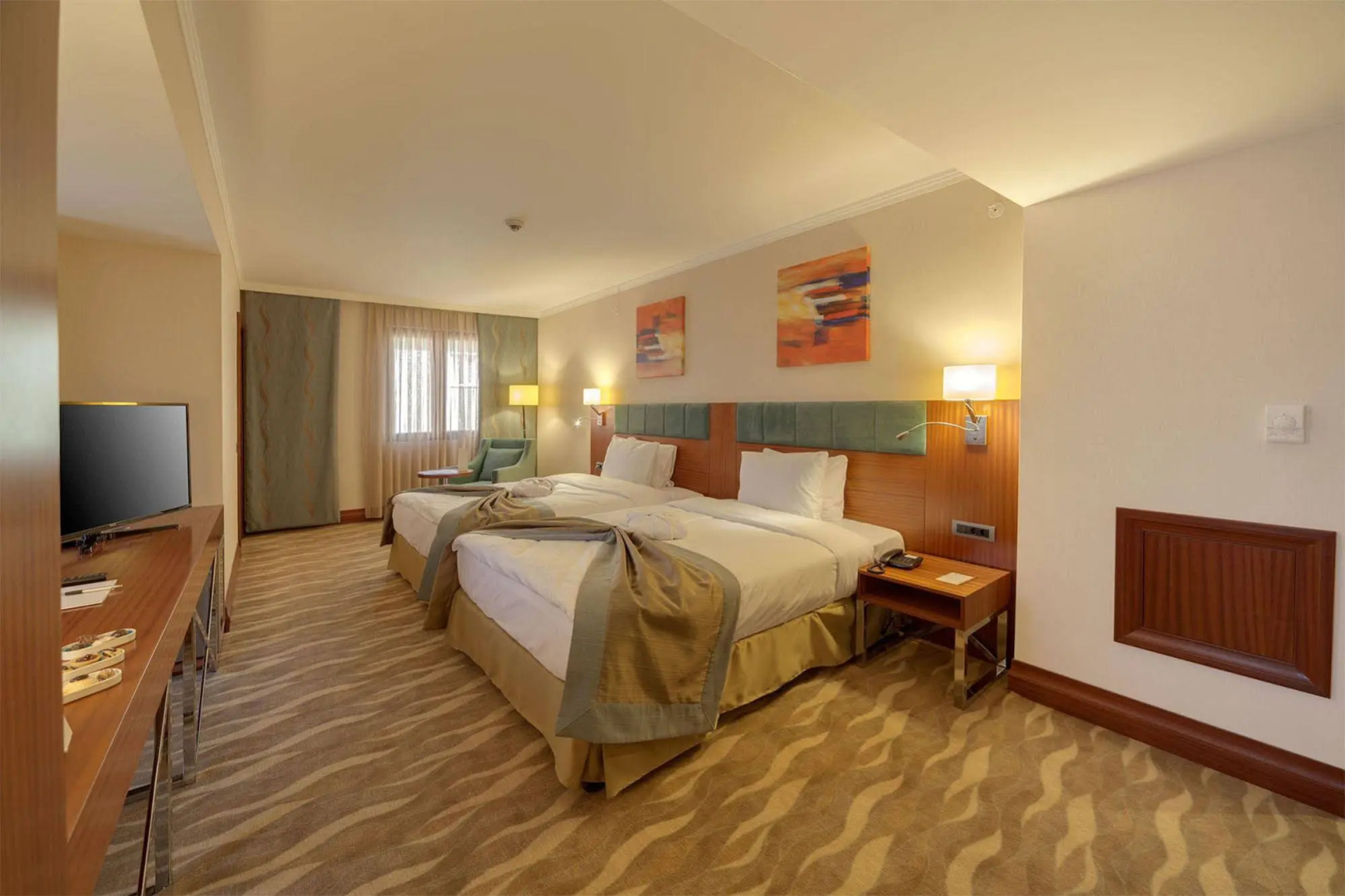 Lamec Hotel Business