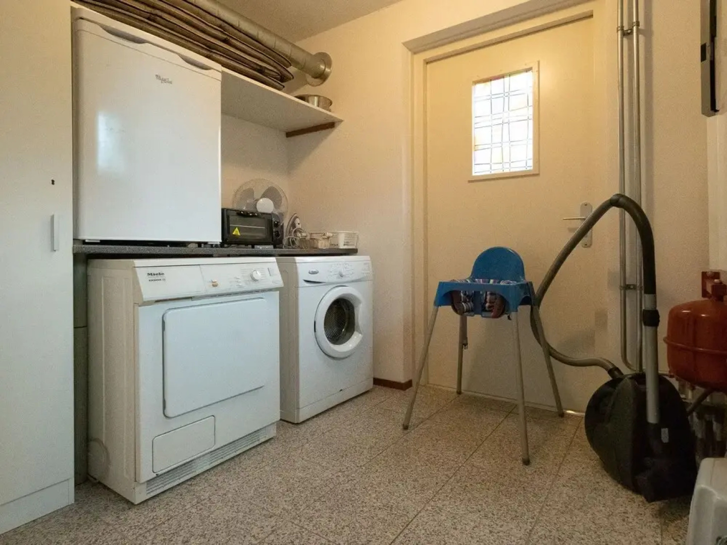 Atmospheric Holiday Home in a Quiet Location on the Outskirts of Zonnemaire