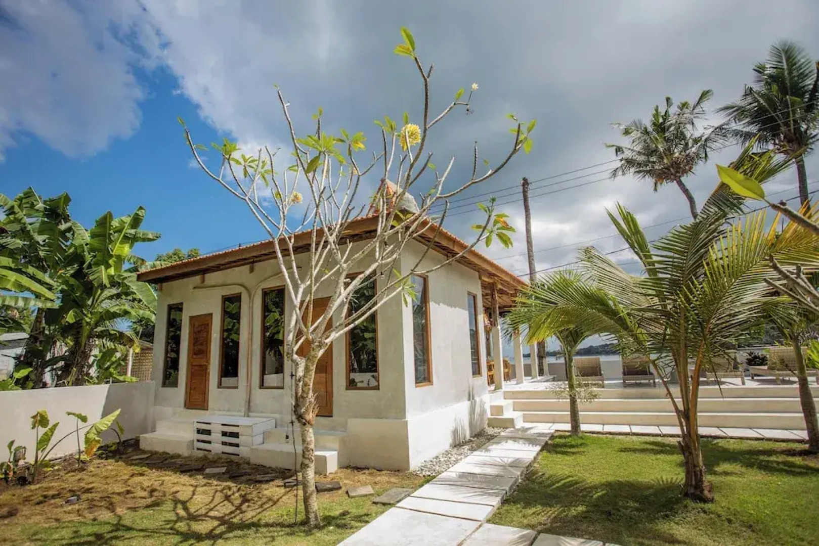 Sunset House Ceningan