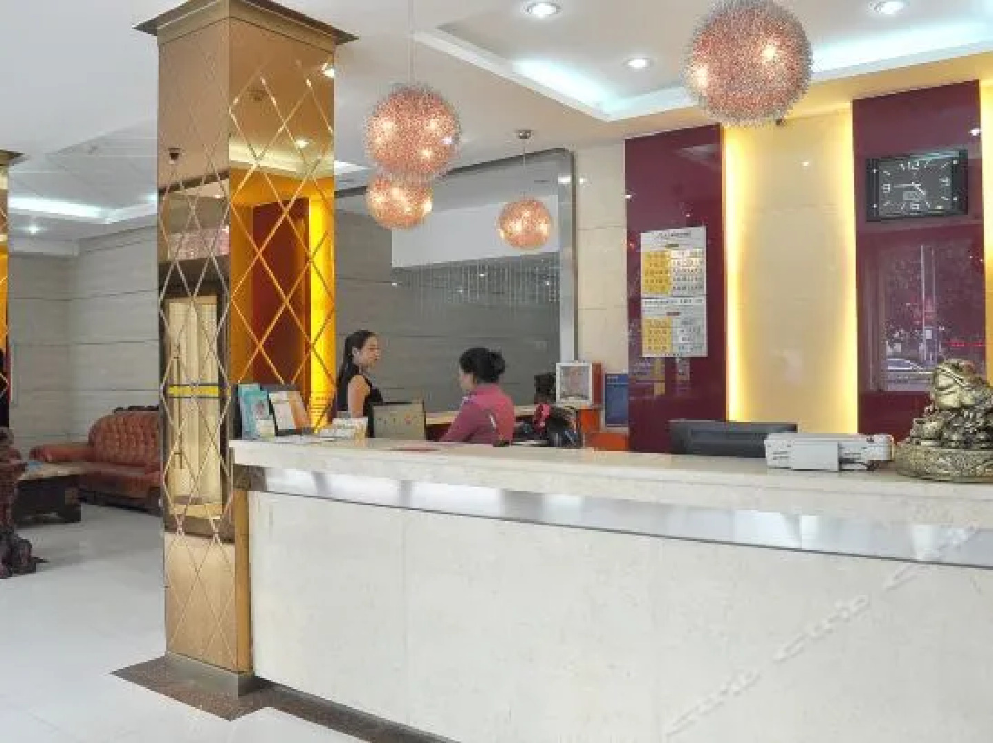 Xinyijia Express Hotel (Jiaozuo University Store)