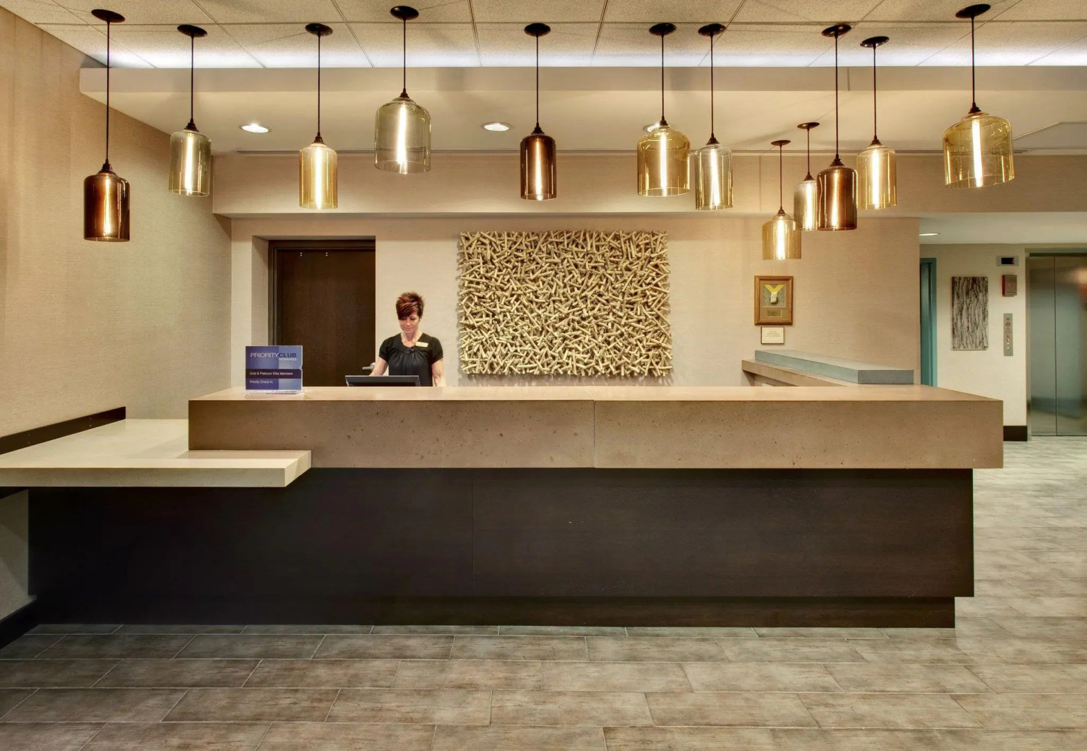 Crowne Plaza Lombard Downers Grove by IHG