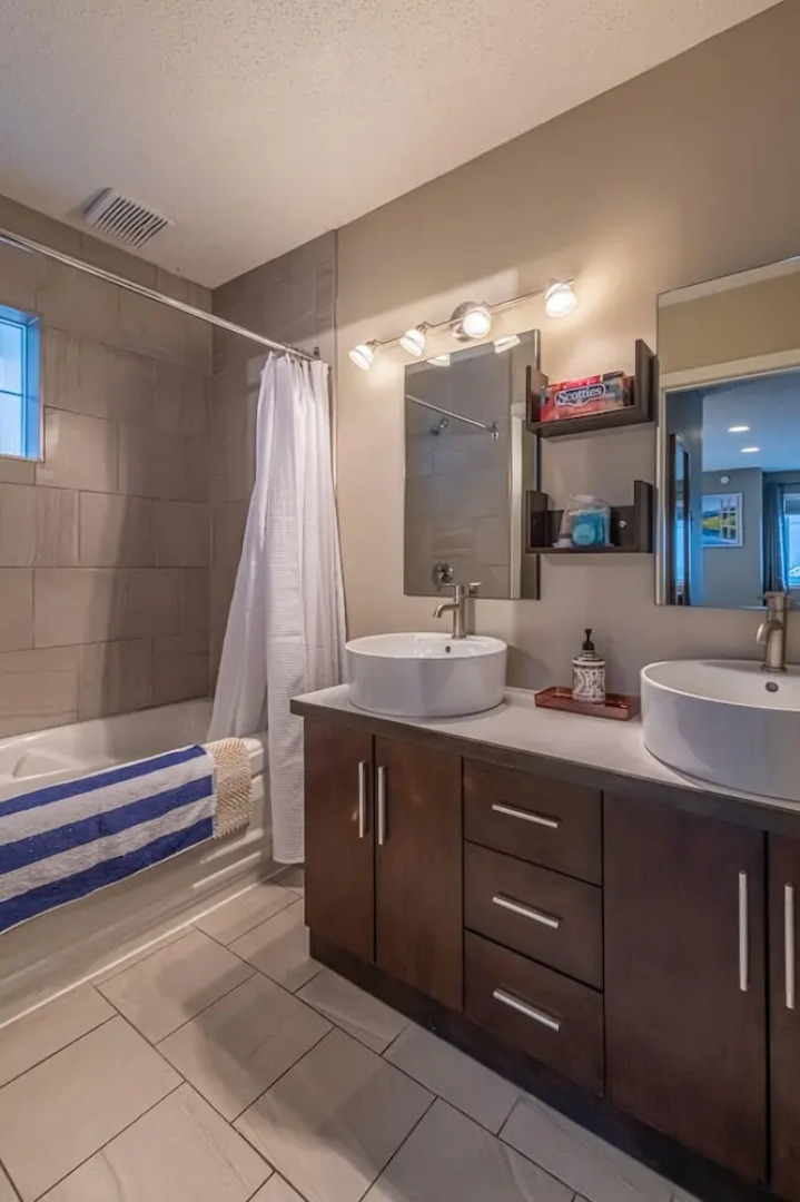 Banff Boundary Lodge Mountainview Studio