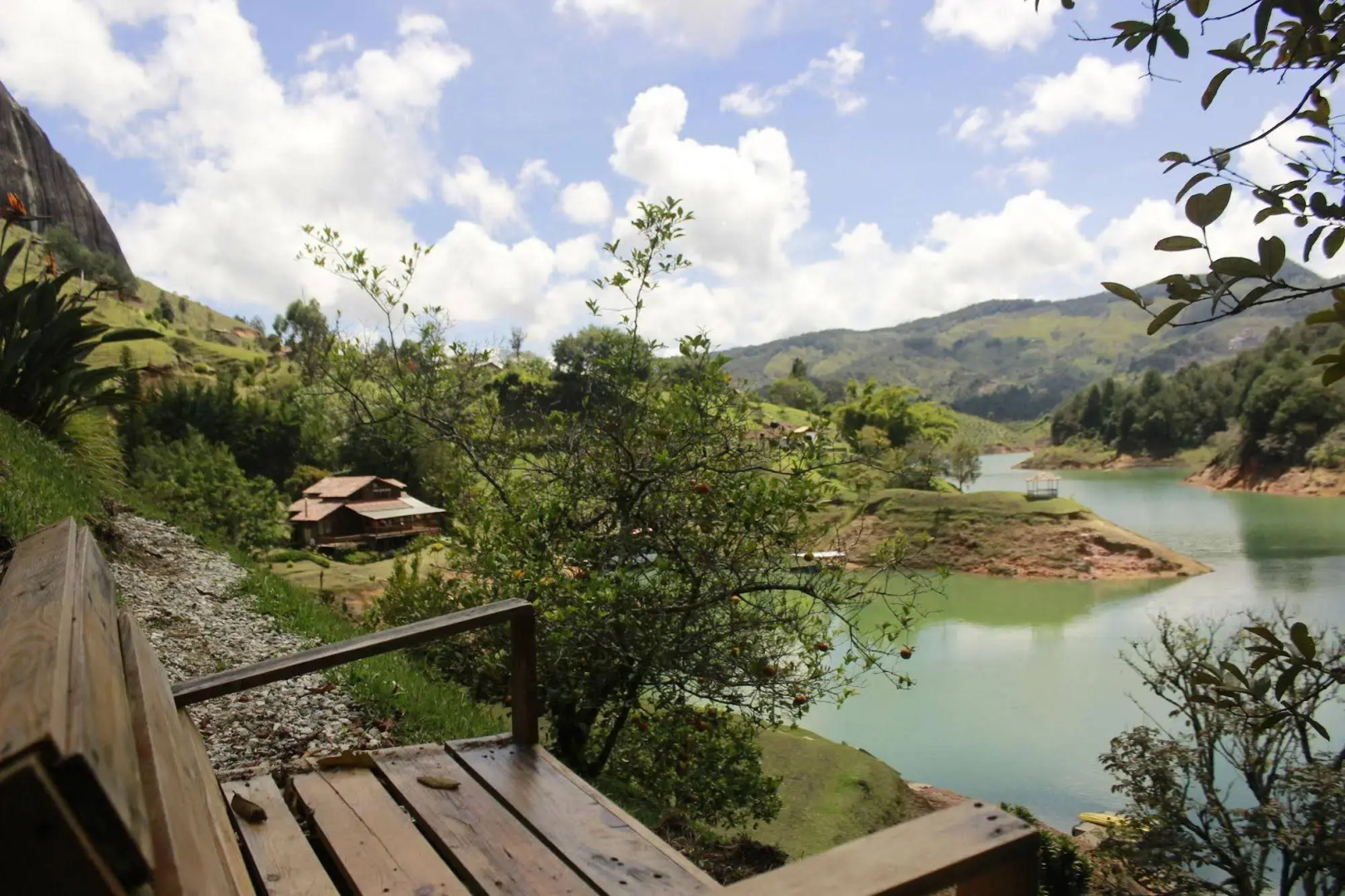 Galeria Guatape Hostel