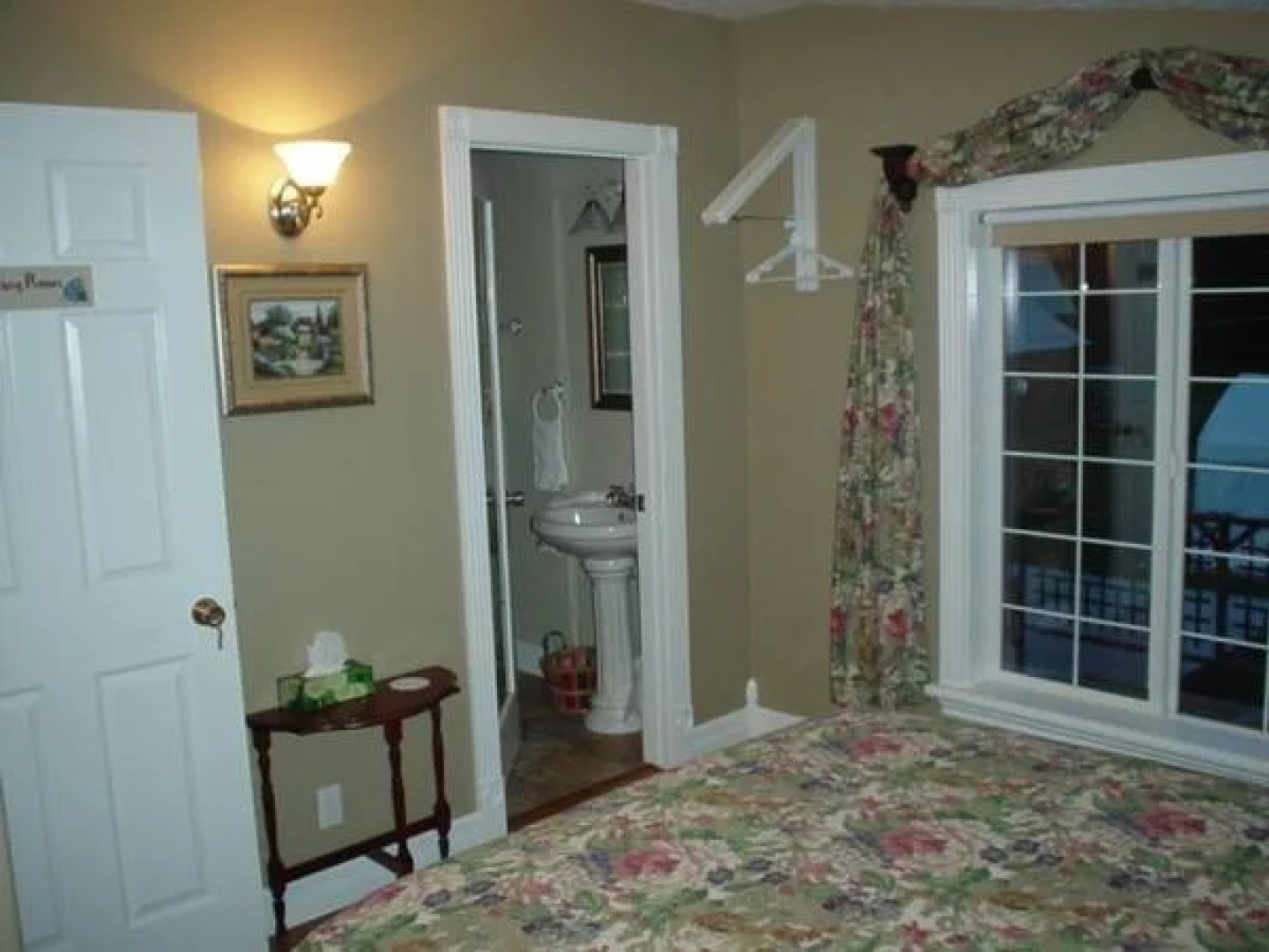 7 Acres Bed & Breakfast