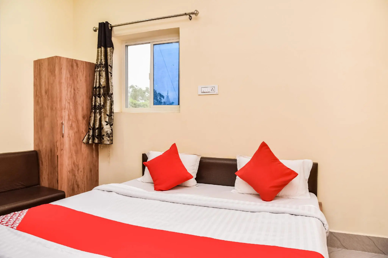 OYO 46653 Hotel Anaya