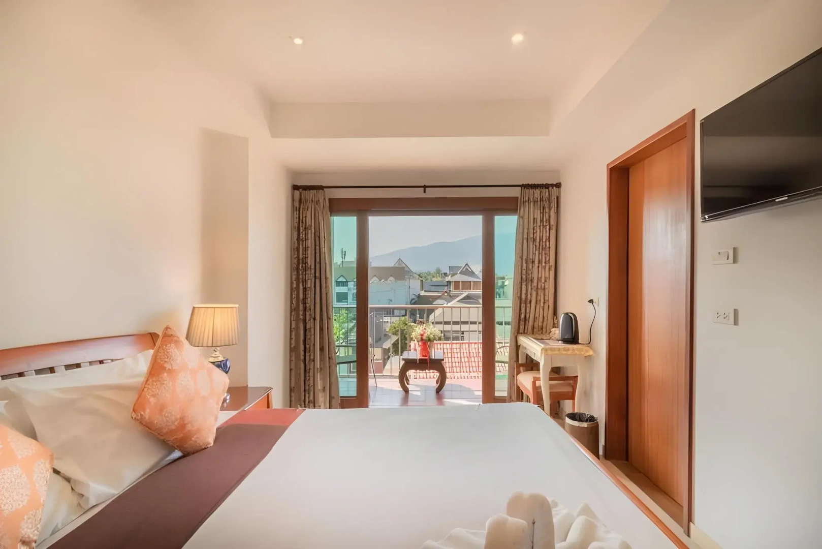 Silver Gold Garden Suvarnabhumi Airport Hotel