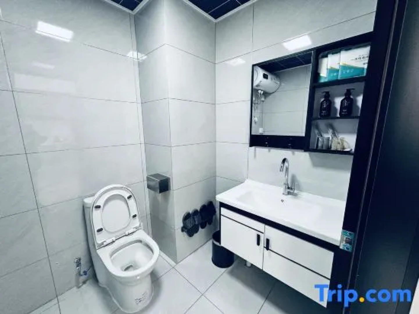 Dongsheng Yujing Homestay (Xinghe North Station Branch)