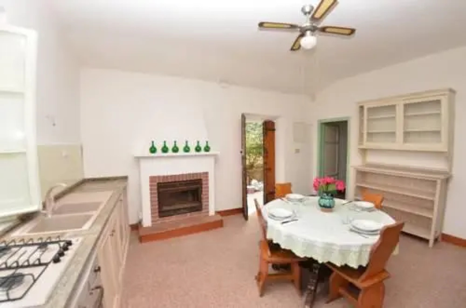 Massarosa Garden Cottage