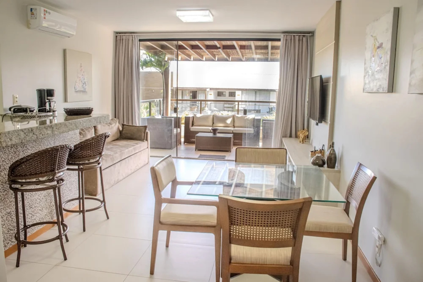 Imbassaí Apartments