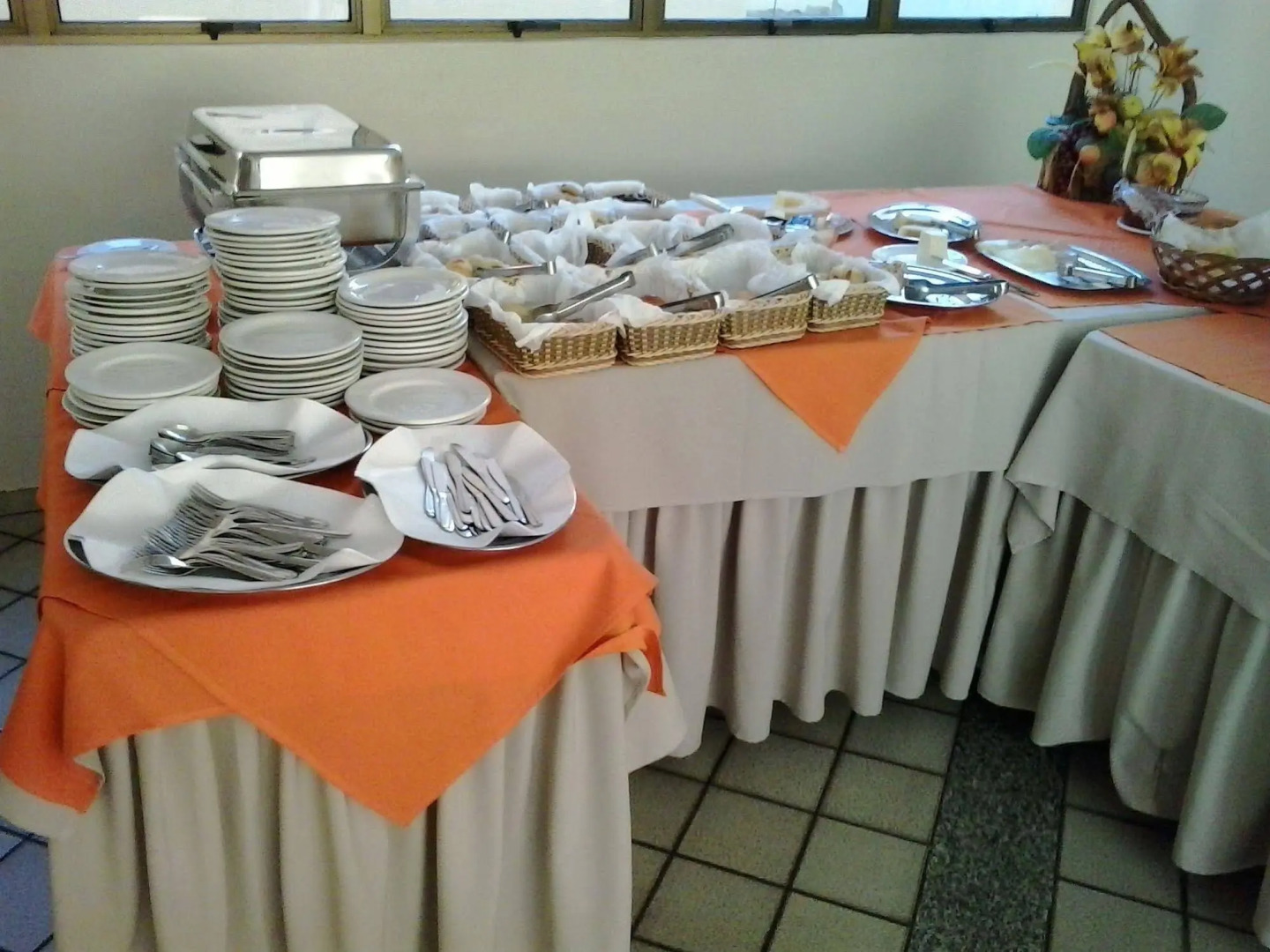 Oft Plaza Oeste Hotel