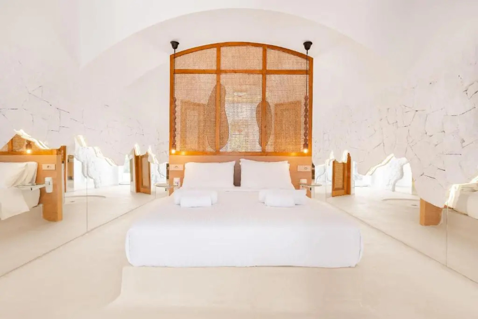 Faos Exclusive Suites