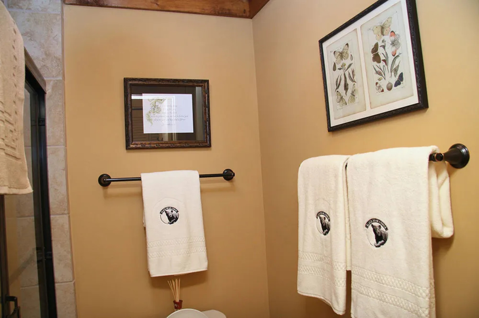 Black Bear Lodge of Sapphire