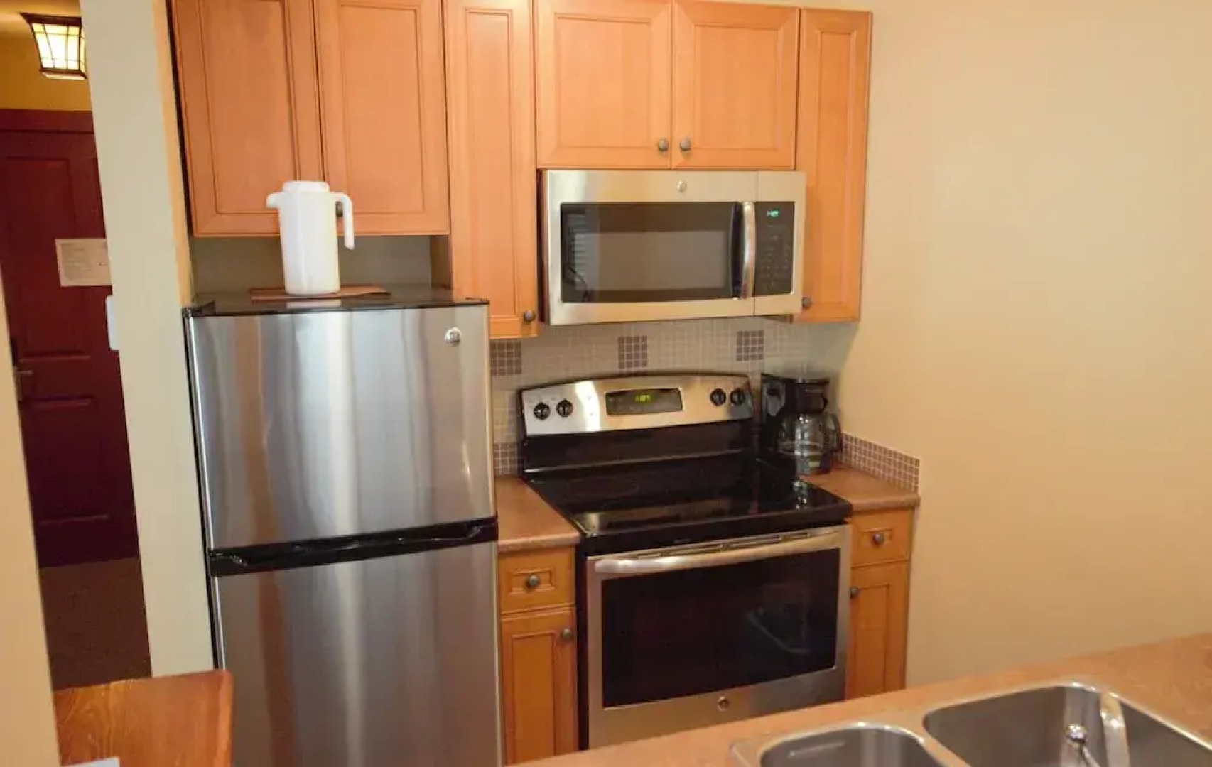 Snow Creek Lodge by Fernie Lodging Co