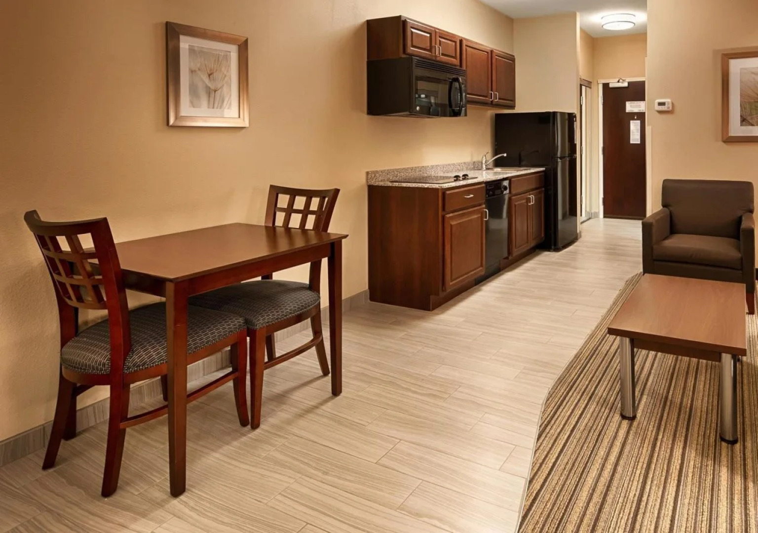 Best Western Plus Boardman Inn & Suites