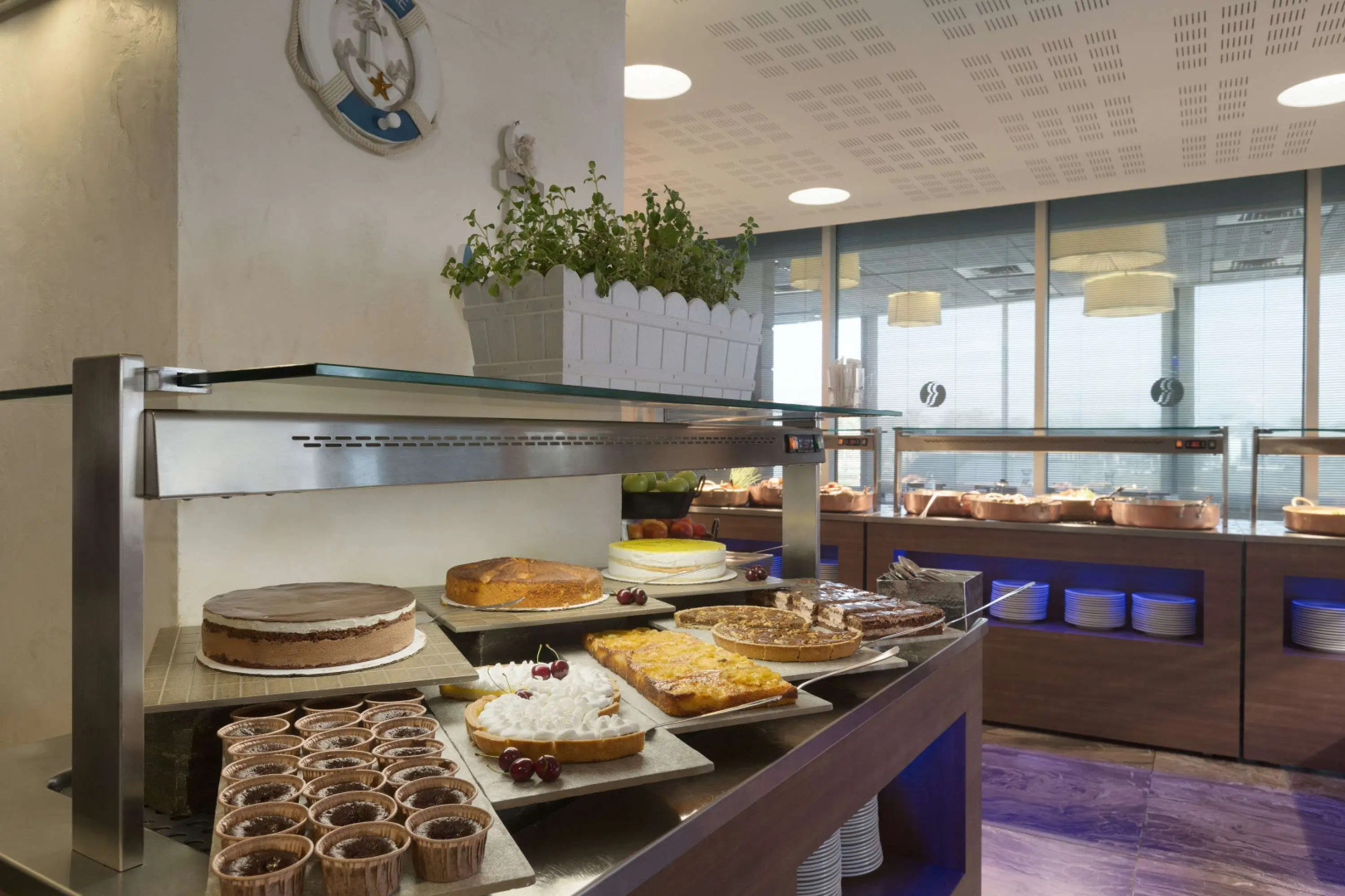 David's Harp Hotel and Suits