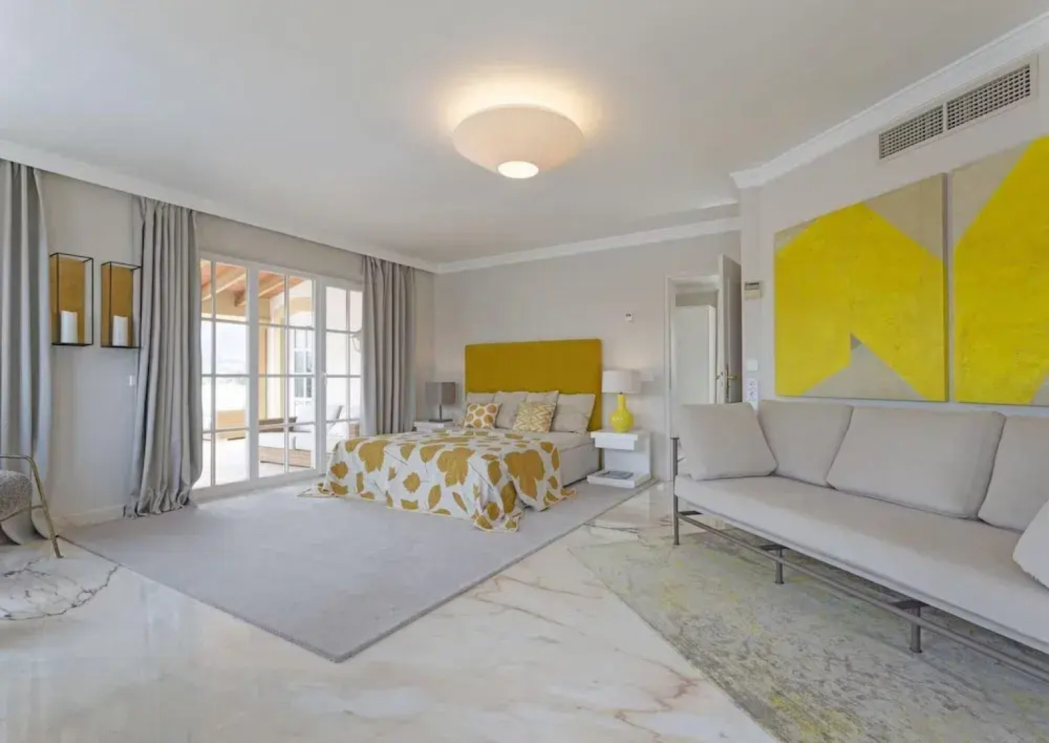 Sea-view Villa Near Port