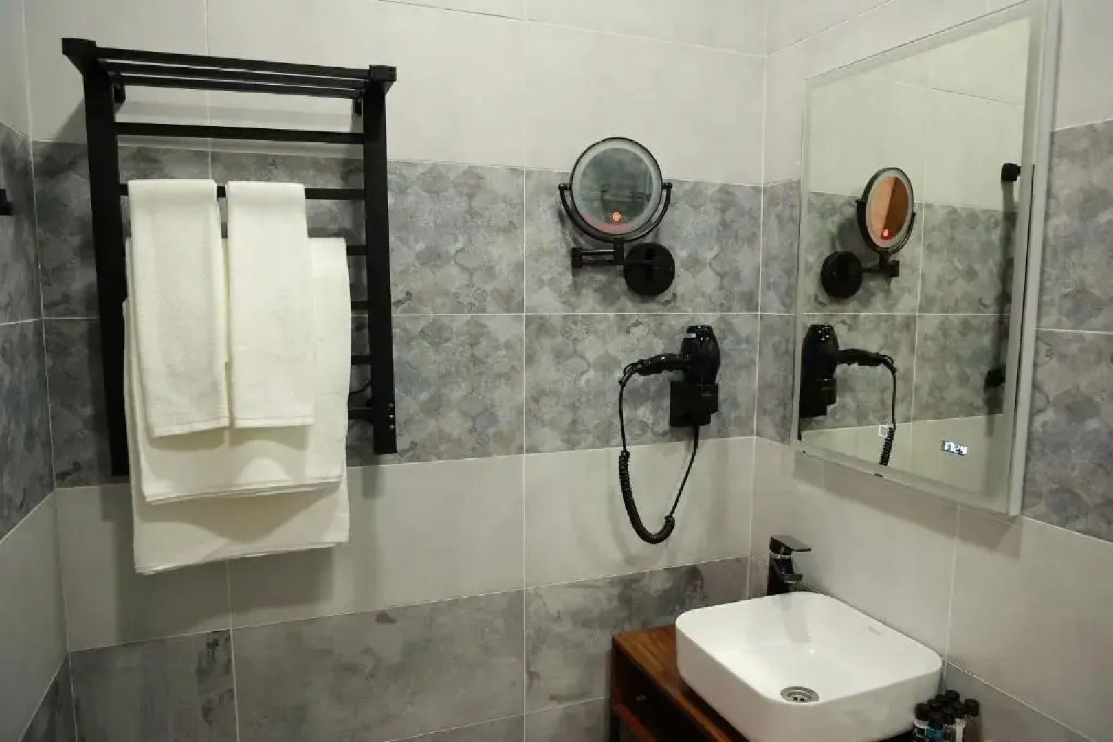 Regal Hotel by Grand