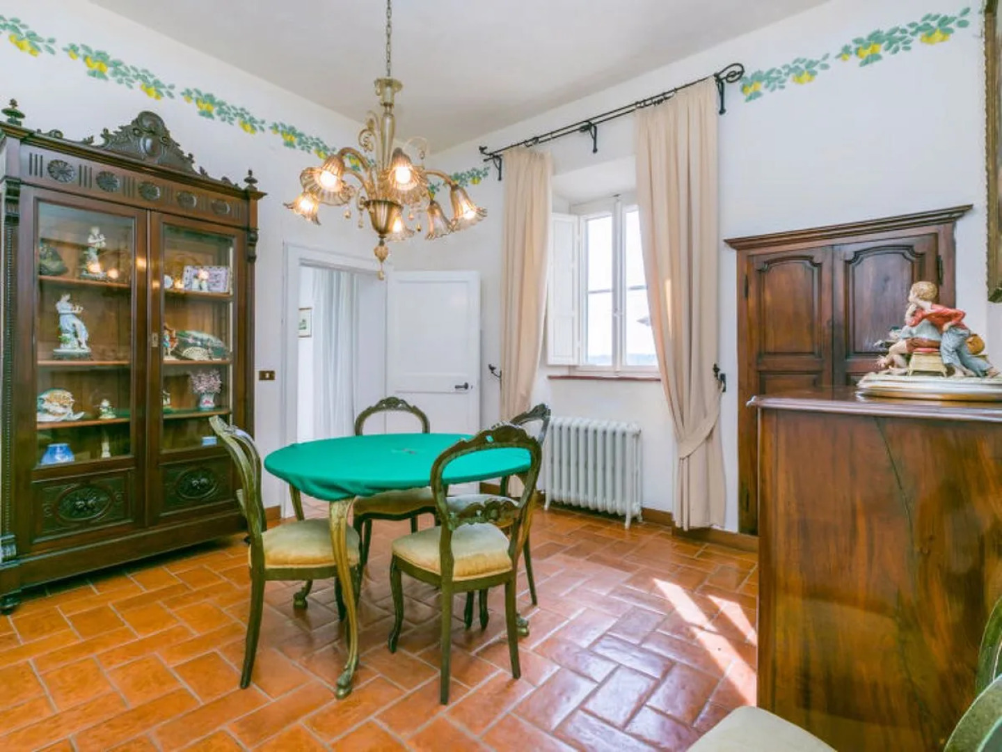 Villa La Guardia Vecchia 10324