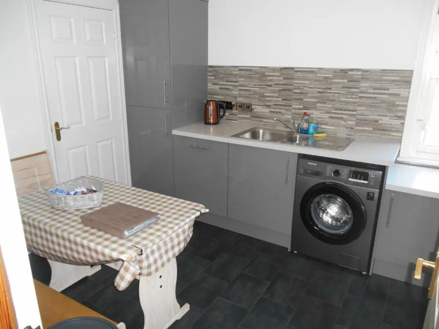 The View Deer Park Luxury Apartment