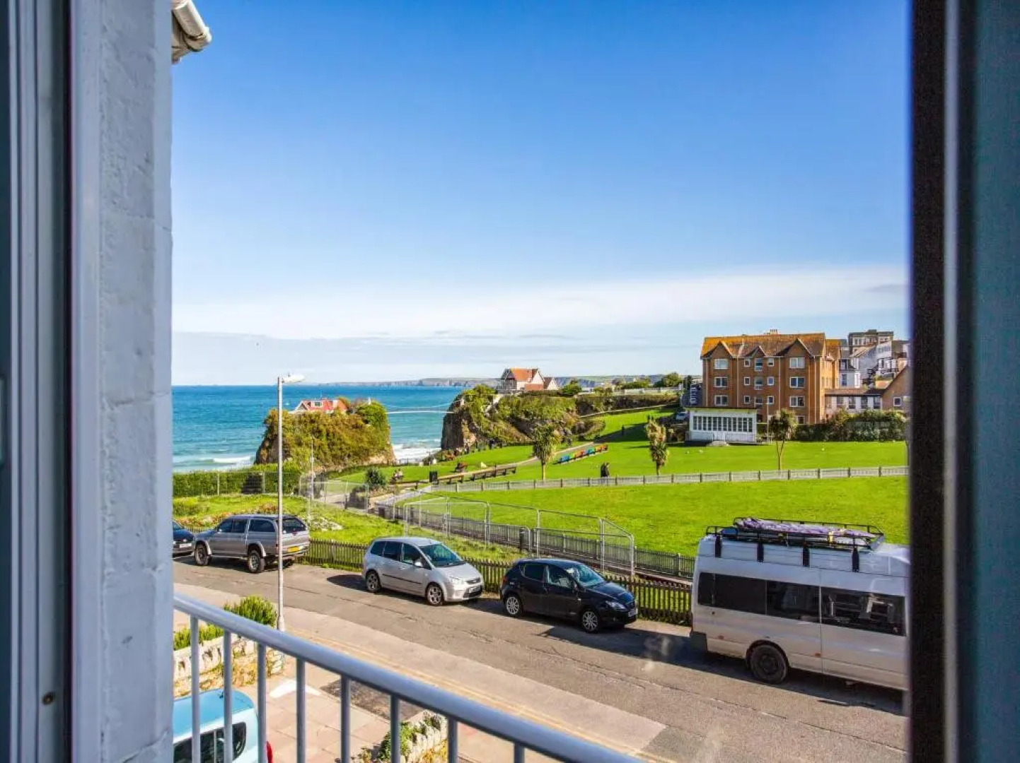 OYO Minerva Guesthouse