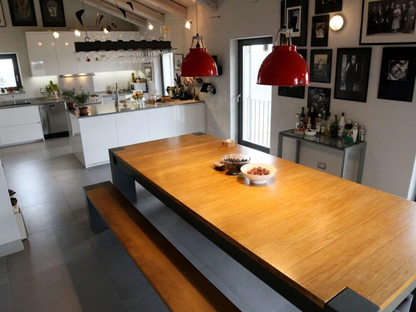 Detached Villa With Swimming Pool, in the Green Hills and Vineyards