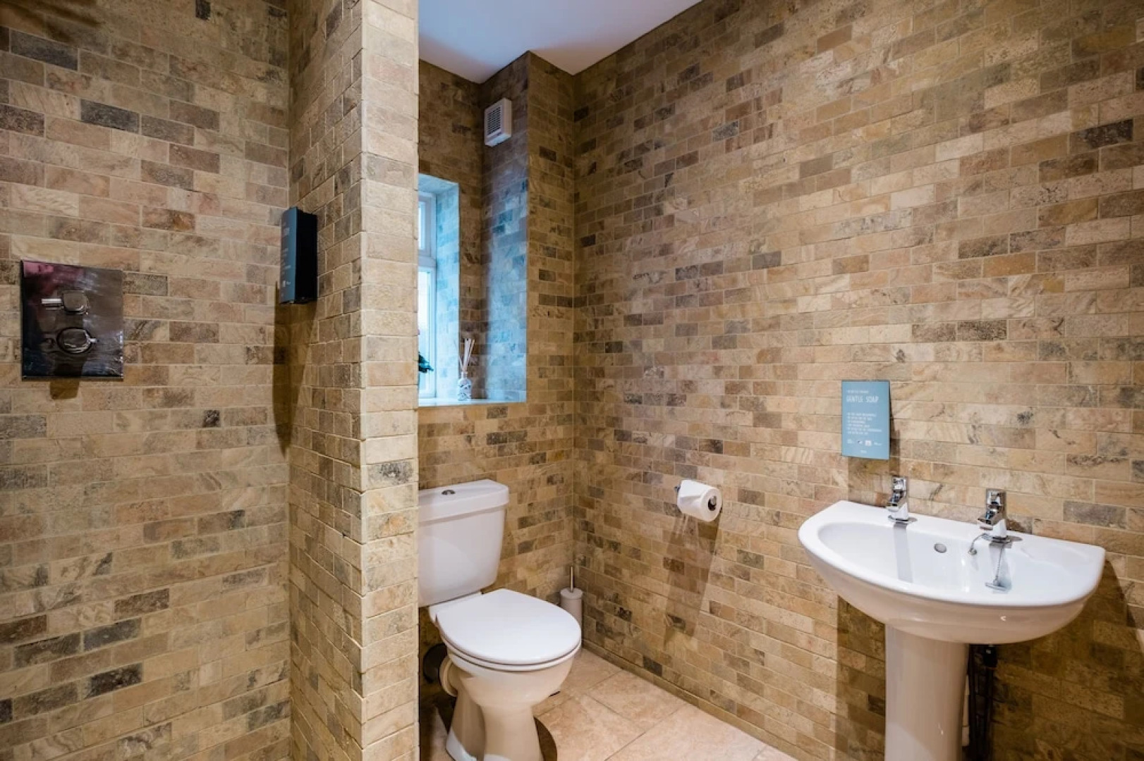 Whitstable's Beachcombers, Sleeps 10, Dog Friendly