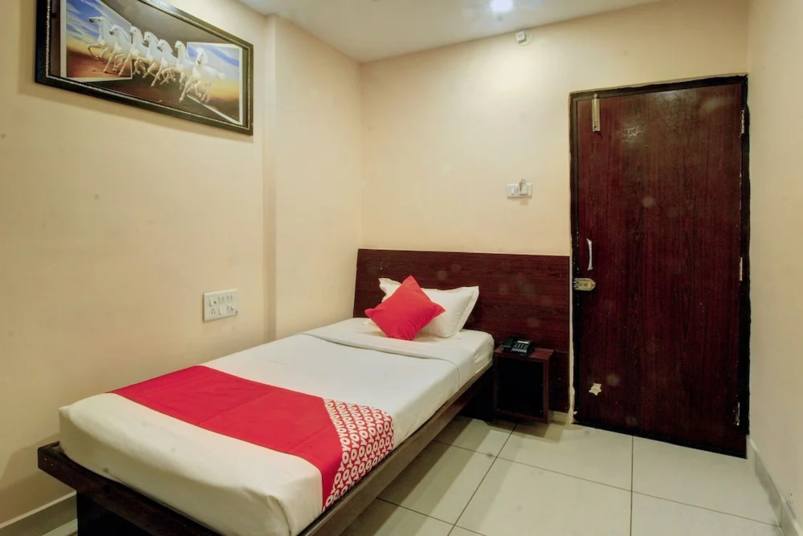 OYO 30475 Sangam Residency