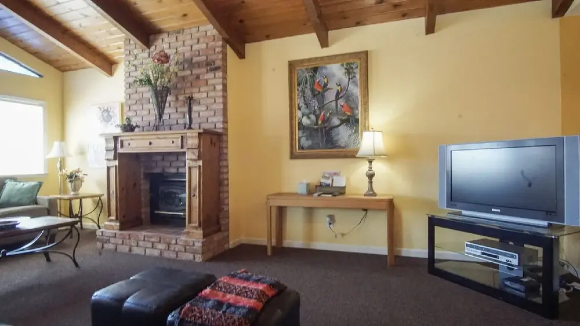 333 Juanita Avenue 3 Bedroom Home by RedAwning