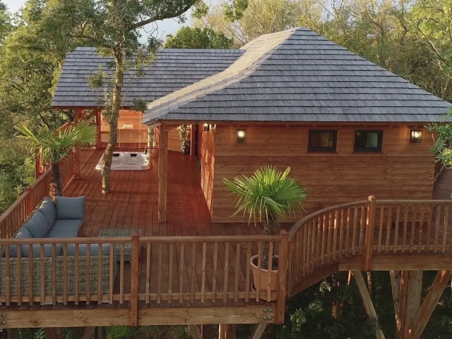 Cabane de Prestige avec Jacuzzi et Sauna privatifs
