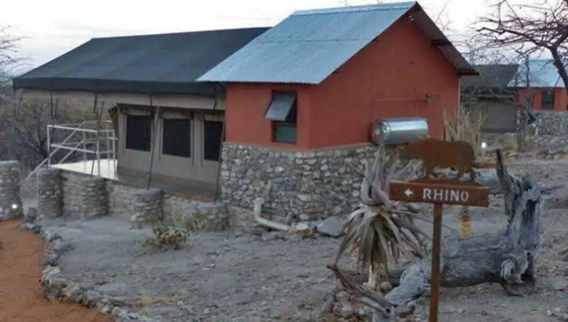 Uukwaluudhi Safari Lodge