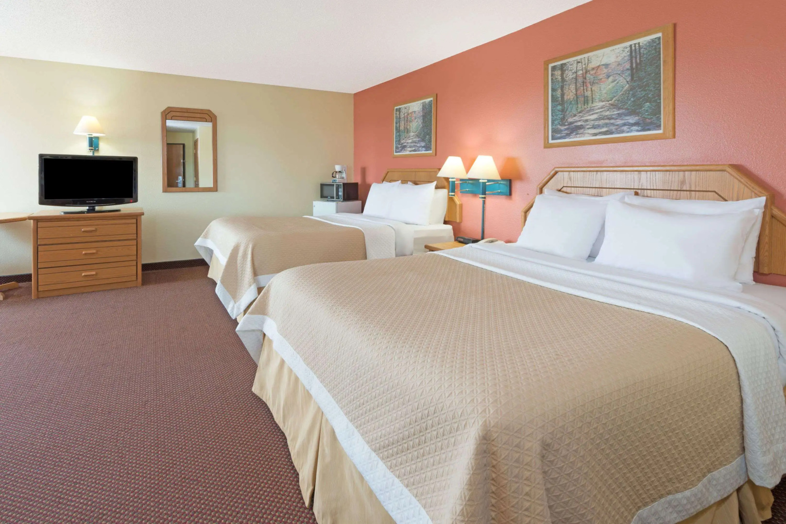 Days Inn by Wyndham Cameron